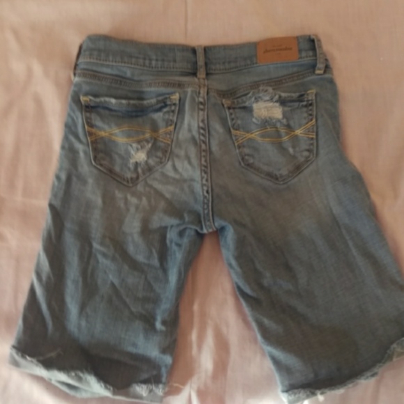 Abercrombie distressed denim cut off shorts - Picture 5 of 7